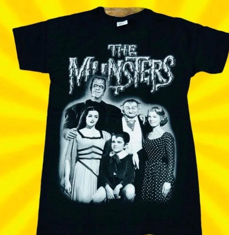 The Munsters Classic Graphic Tshirt S