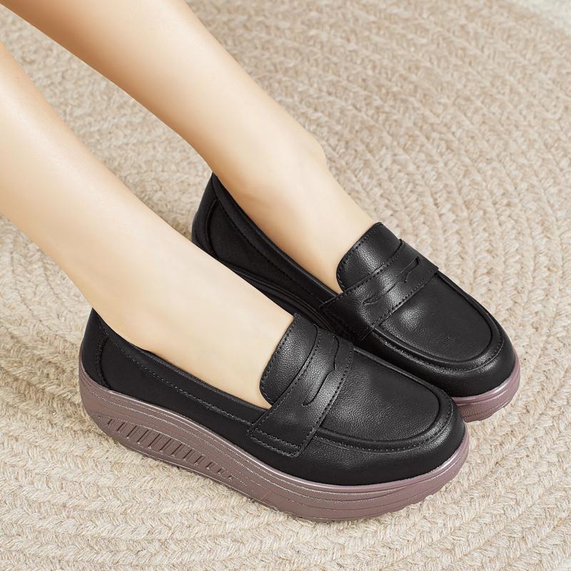 Ladies Platform Loafers Casual Elegant Black Leather Women Height Increase Thick Sole Shake Shoe for Mother