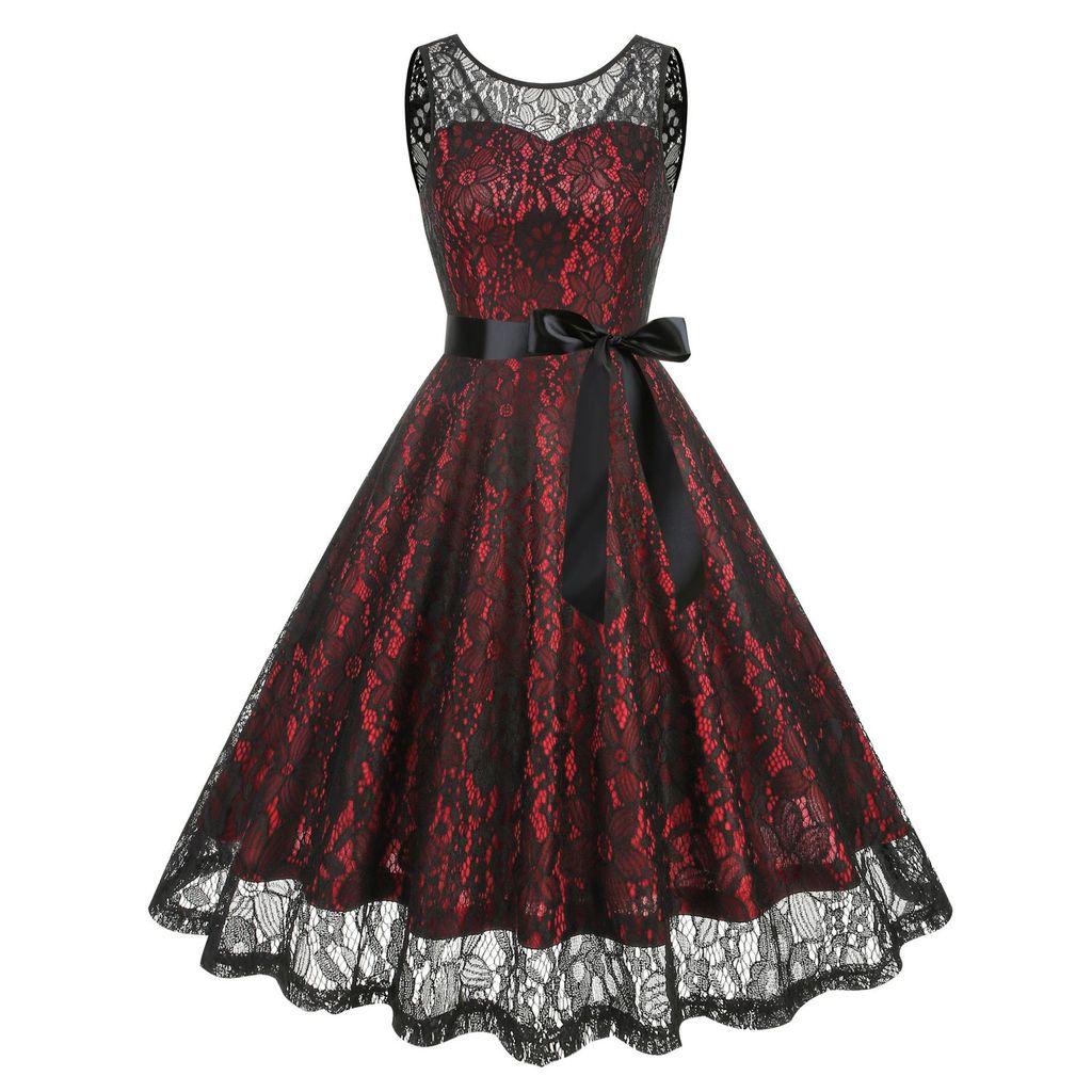 Vintage 50s Lace Cocktail Dress With Floral Pattern For Halloween Party Wear