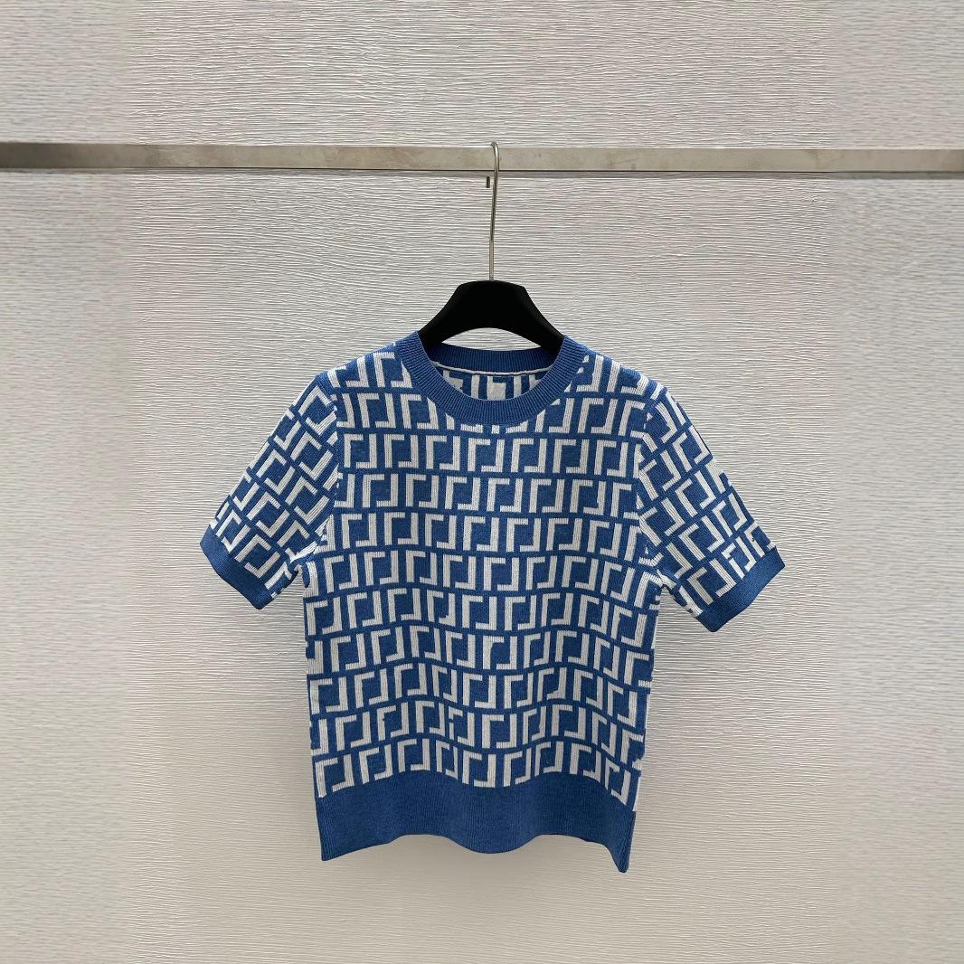 

Slim-Fit Knit Spring/Summer Hip & Waist Bag Dress with Lettered Lapel and Flower Design, 2025 Skirt Length, Short Sleeve. Small