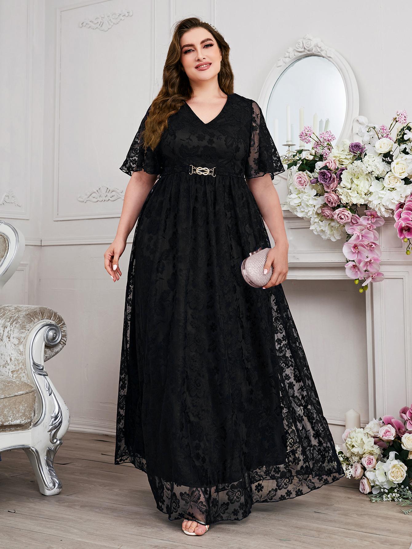 

Елегантна темно-синя мереживна максі-сукня з V-подібним вирізом, поясом на талії та квітковою вишивкою 3XL