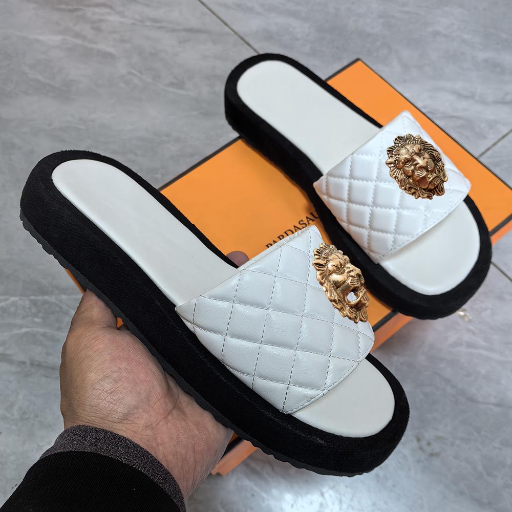 

Fashion Women s new plus-size 43 platform slippers ultra-light one frame set foot plaid sandals foreign trade casual slippers 44 44 белый