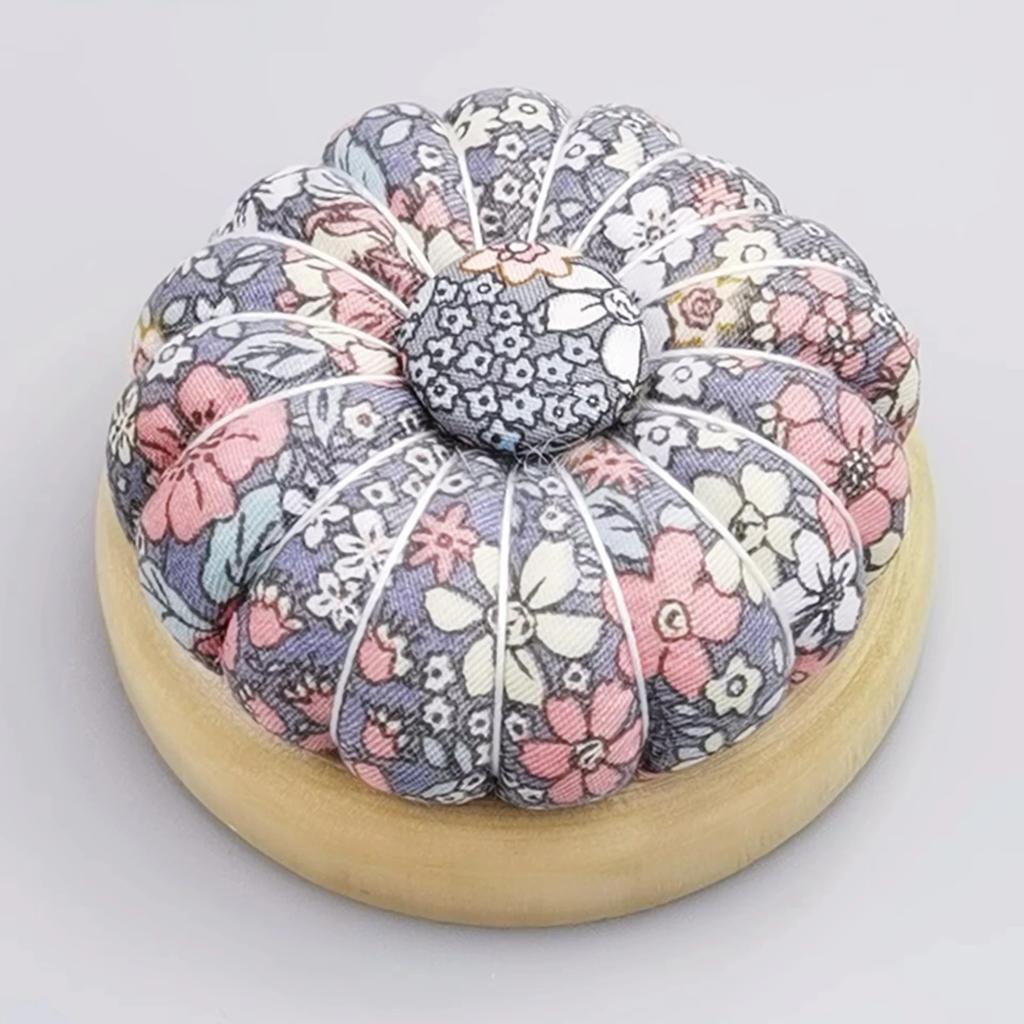 1pc Pumpkin Magnetic Needle Pin Cushion Holder Wooden Pincushions Pin Pumpkin Pincushions Needle Cushion DIY Crafts