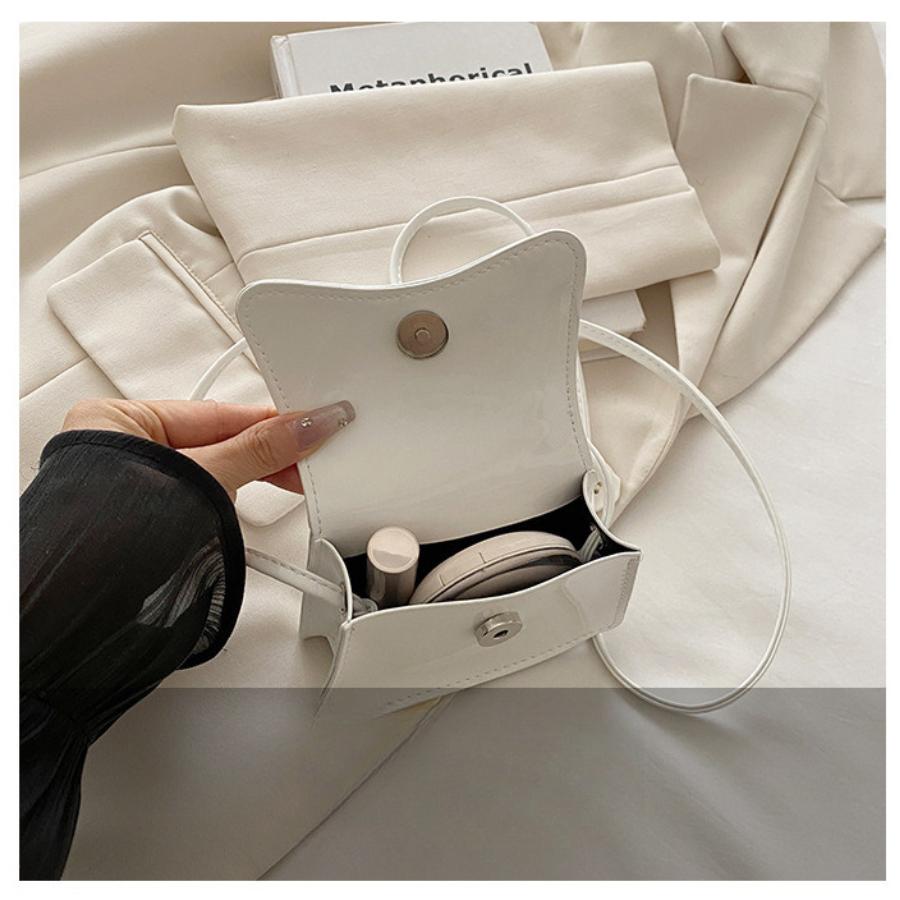 New Vintage Faux Leather Shoulder Bag for Women Solid Color Minimalist Niche Design Commute Handbag