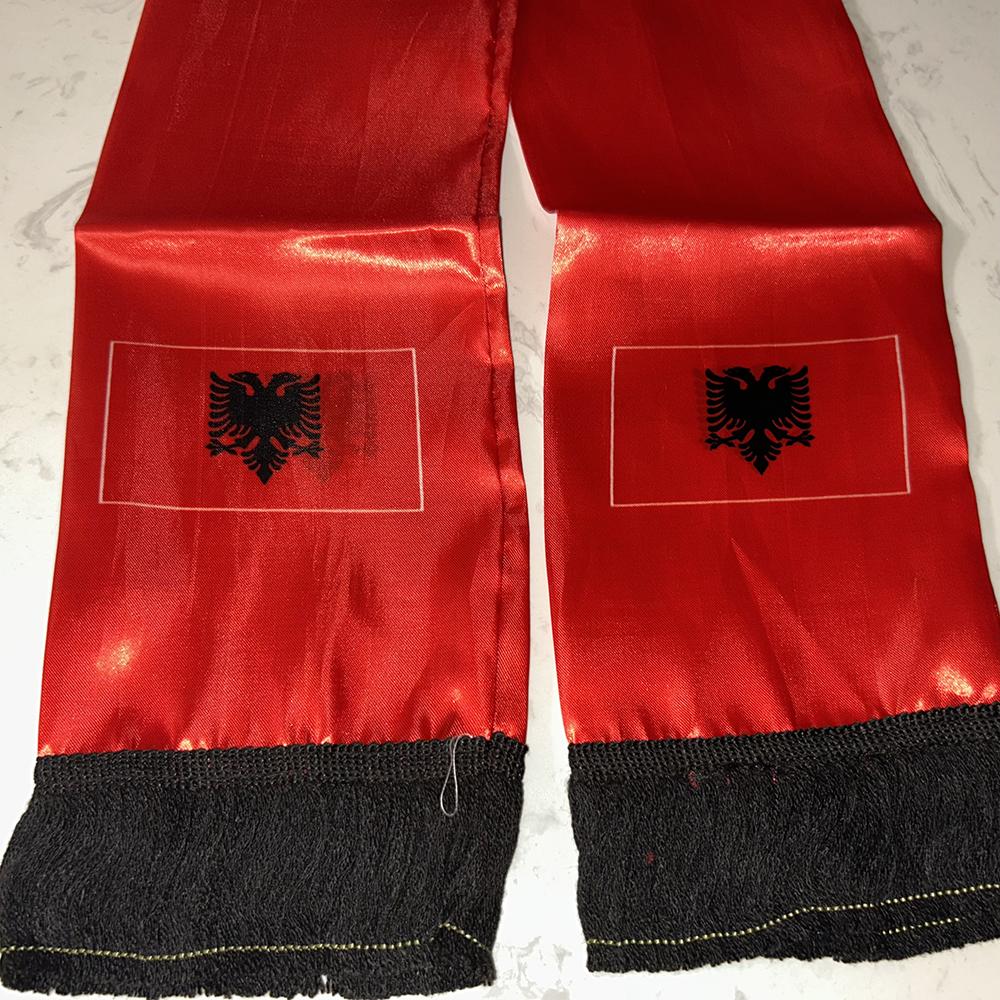 (HIMMELSFAHNE)Albanien Schal 14x135cm Beidseitig bedruckter Satin Albanien Flaggen Schal Quasten Geeignet für Fußball Cup, Sport, Veranstaltungen