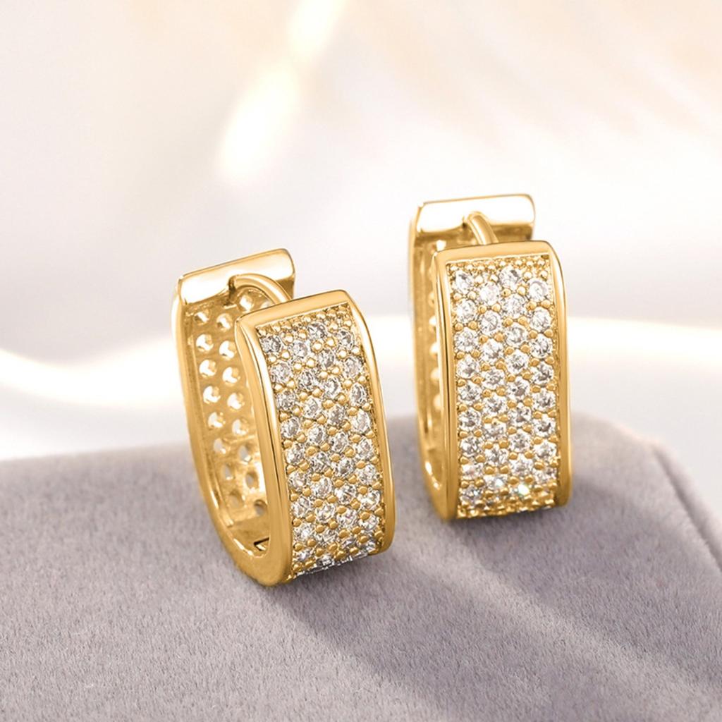 Pave Set Sparkling Huggie Hoop Earrings for Women Elegant Square Shaped Silver Tone Earrings Fashion Daily Party Jewelry