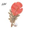 Alloy Feather Pin Faux Pearl Rhinestone Brooch, Decorative Lapel Clip Vintage Brooch for Women, Sweater Cardigan Coat Suit Jewelry Accessories