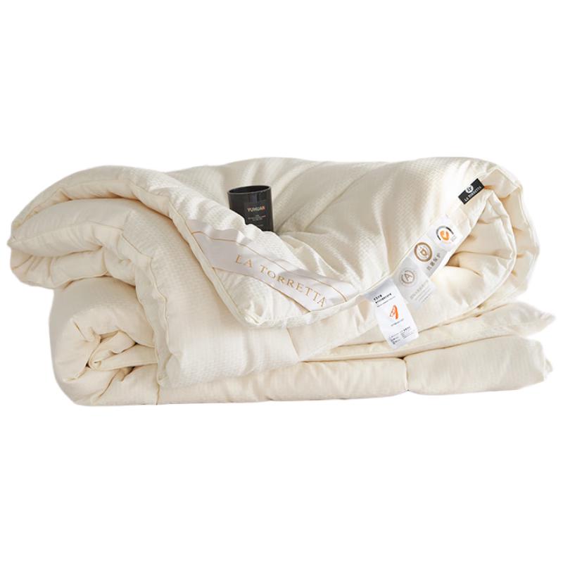 

Одеяло La Torretta 60% соевое волокно 220cm x 240cm