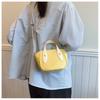 High-value Fashionable Portable Messenger Women's Bag, New Versatile Contrasting Color Simple High-end Shoulder Women's Bag