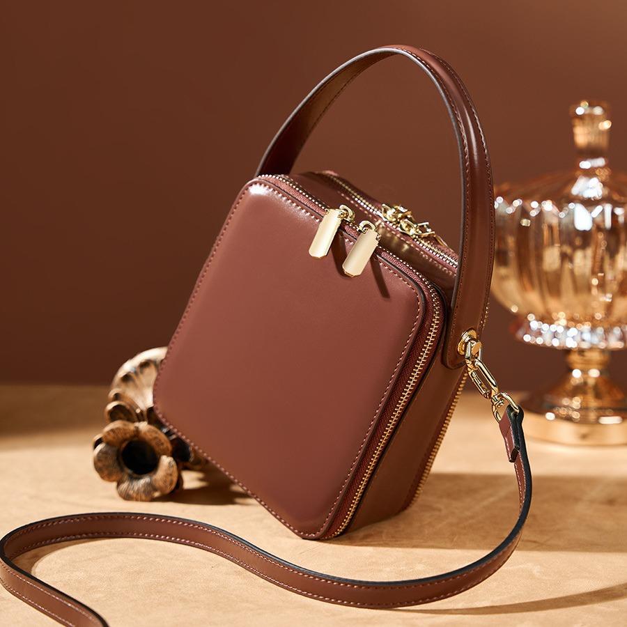 New Leather Women's Bag Portable Shoulder Bag New Leather Fashion Light Luxury Messenger Bag