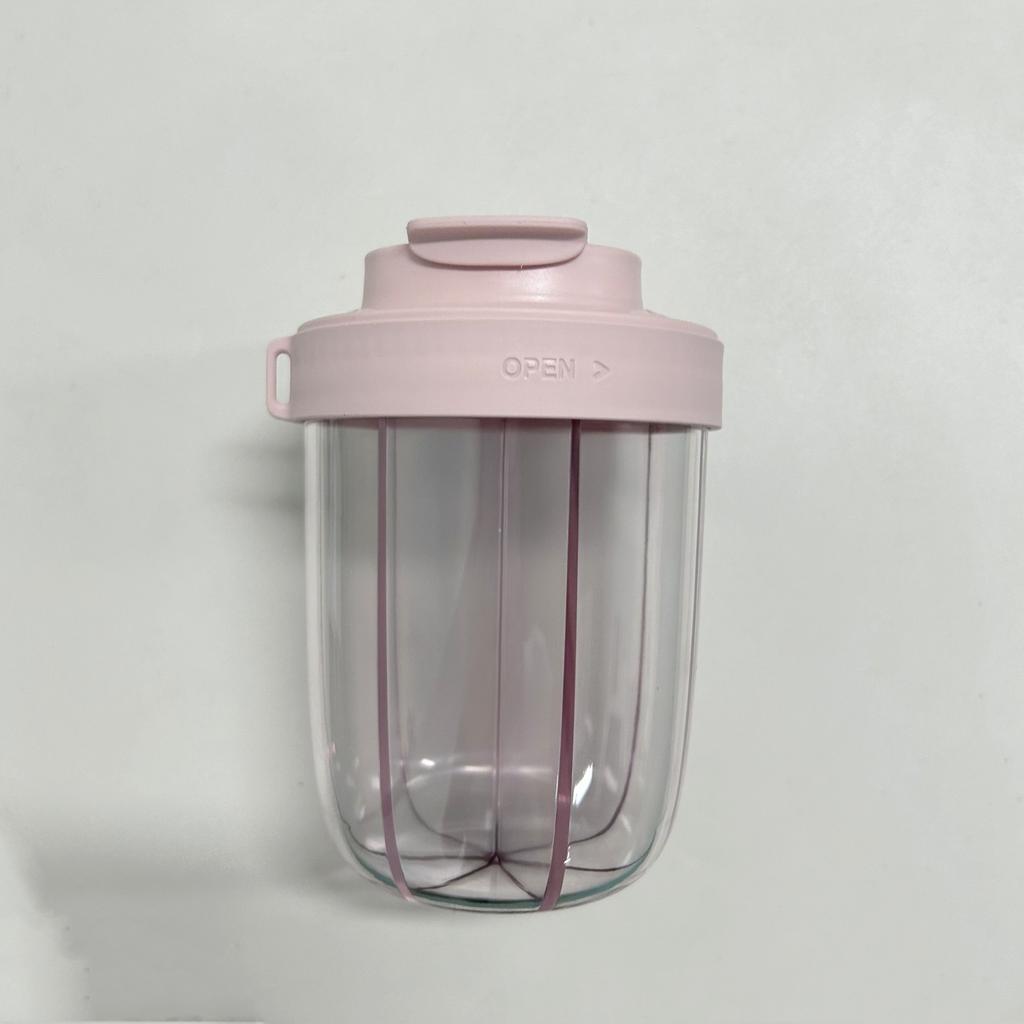 One Piece C12 Pillbox Seven Grids Bottle Organizer Portable Pill Case Storage Box Travel with Large Compartments Storage Container