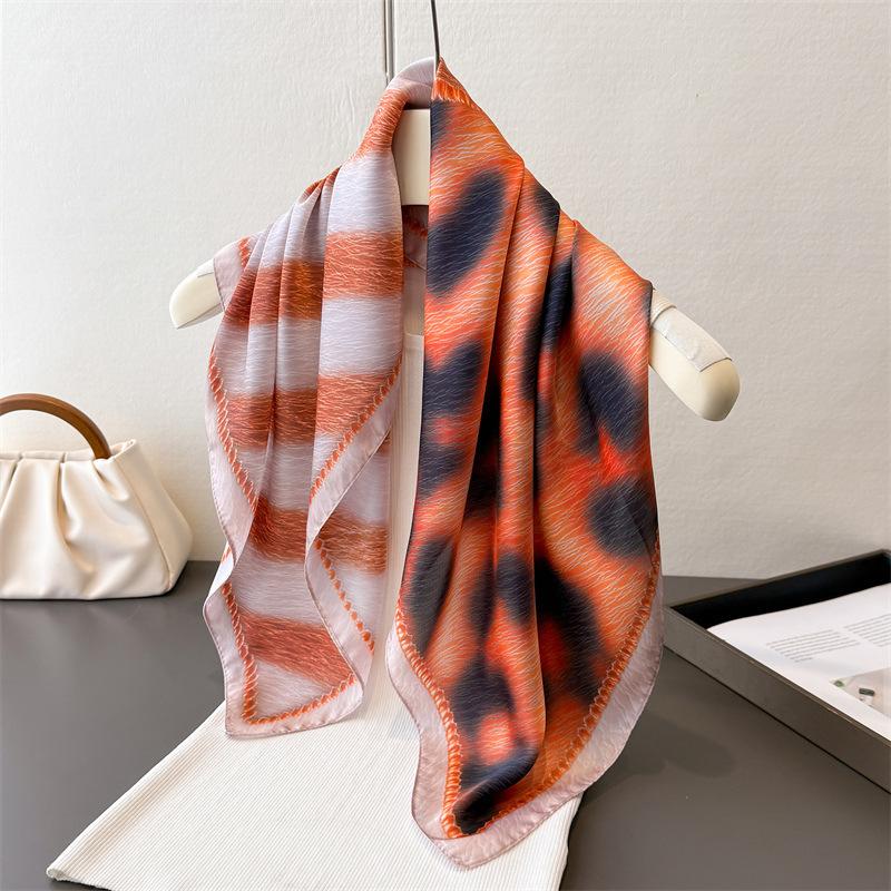 Leopard Printed Luxury 70cm Square Silk Women's Scarf Satin Scarves Daily Outfits Shawl Designer Headband Hijab Bandana Wrap