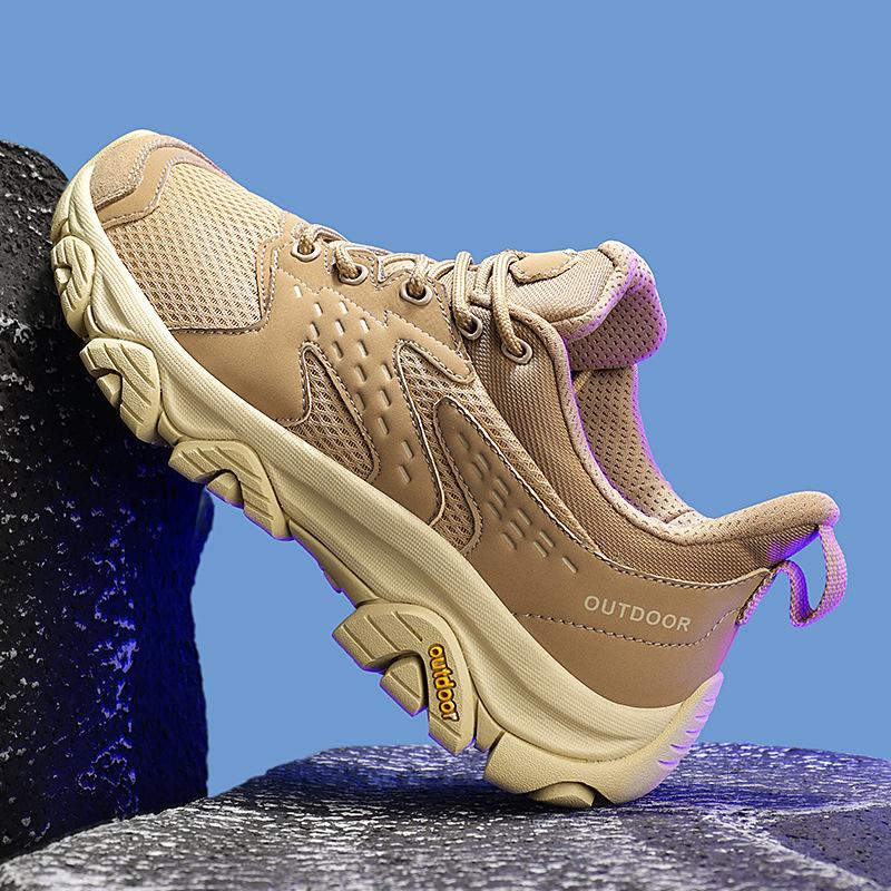 New lightweight outdoor sports men's shoes autumn and winter women's mountaineering shoes climbing wear-resistant classic