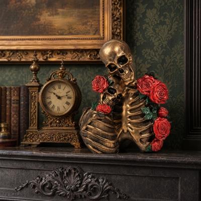 Gothic Hugging Skeleton Couple Figurine, Rose Skull Couple Resin Sculpture, Vintage Skeleton Decoration, Romantic Halloween Party Supplies