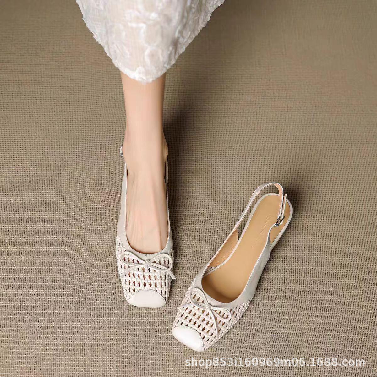 

French temperament square head hole sandals women 2025 summer European station new hollow bag head empty sandals women 42