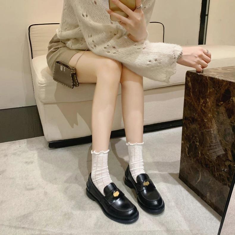 Sheepskin Version~ Small Gold Buckle Leather Retro Loafers Women's Autumn and Winter British Style Small Leather Shoes, Shallow Mouth Flat Shoes