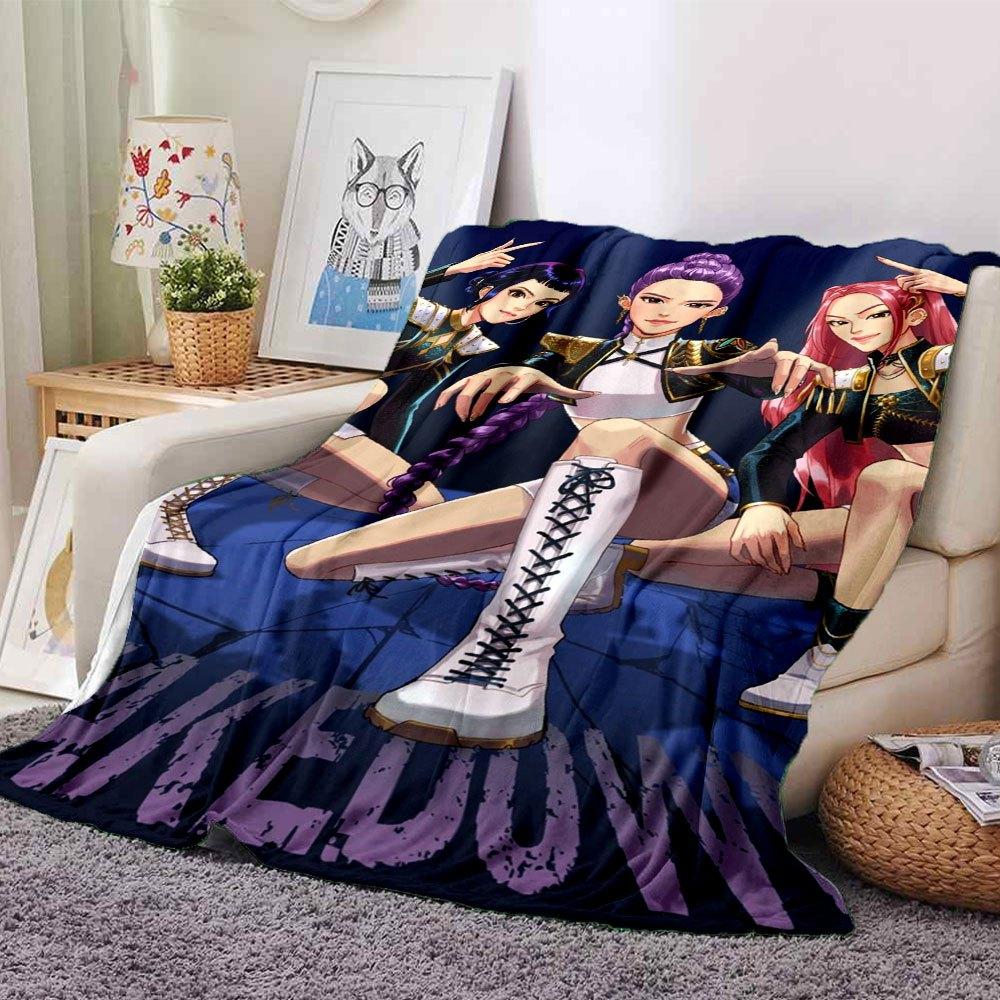 

1pc Hunter X Kopo group - Themed Flannel Blanket - Suitable for Bed, Home Decor, Graduation Gifts, Easter, Back to School, ChristmasA21 80cmx120cm(31inx47in)
