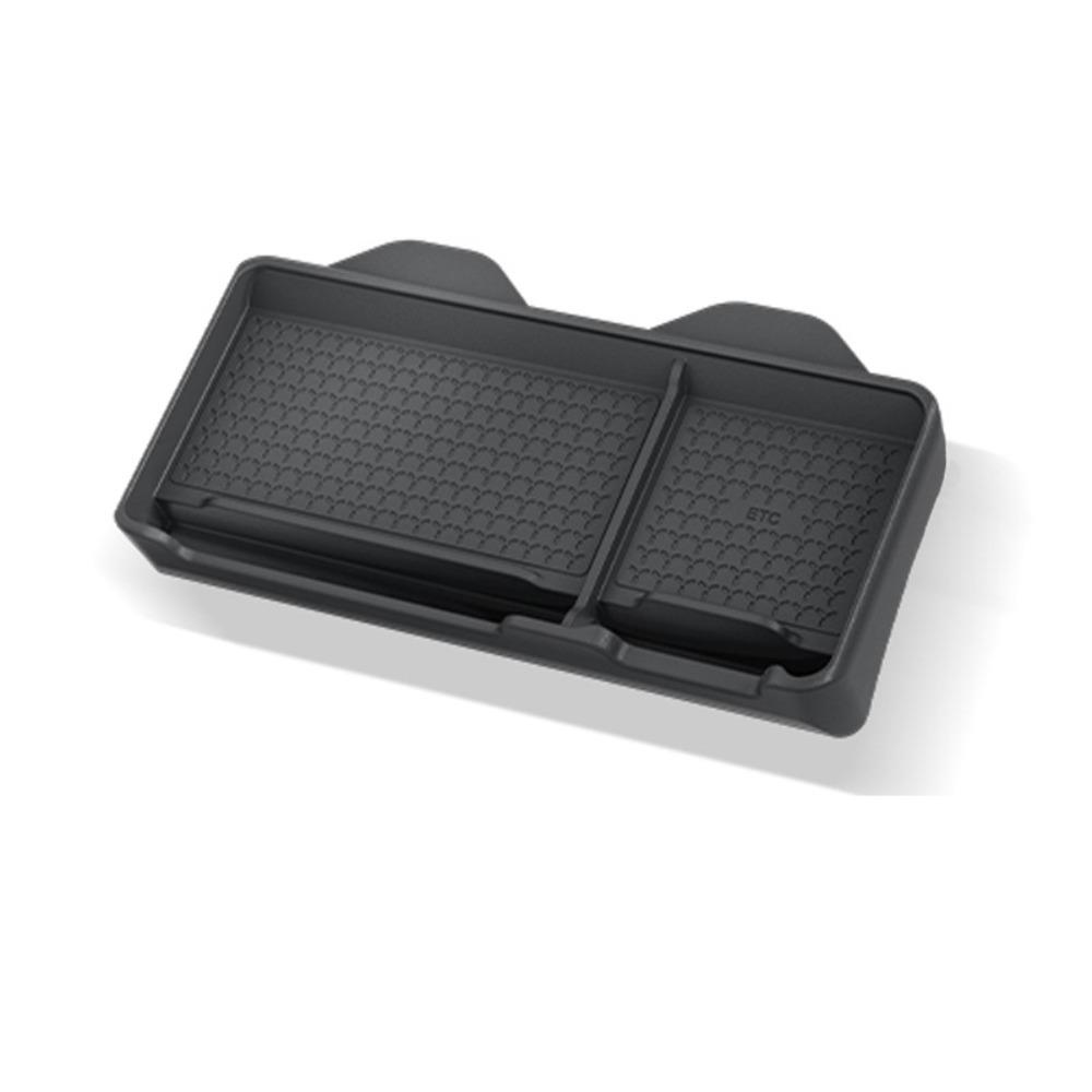 

Space-saving Car Instrument Panel Storage Box Multi-functional Silicone Center Control Storage Tray for Tesla Model 3 Model Y чорний