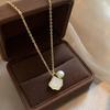 Elegant French Mother-of-Pearl Pendant Necklace - Luxurious, Fashionable, and Versatile Choker