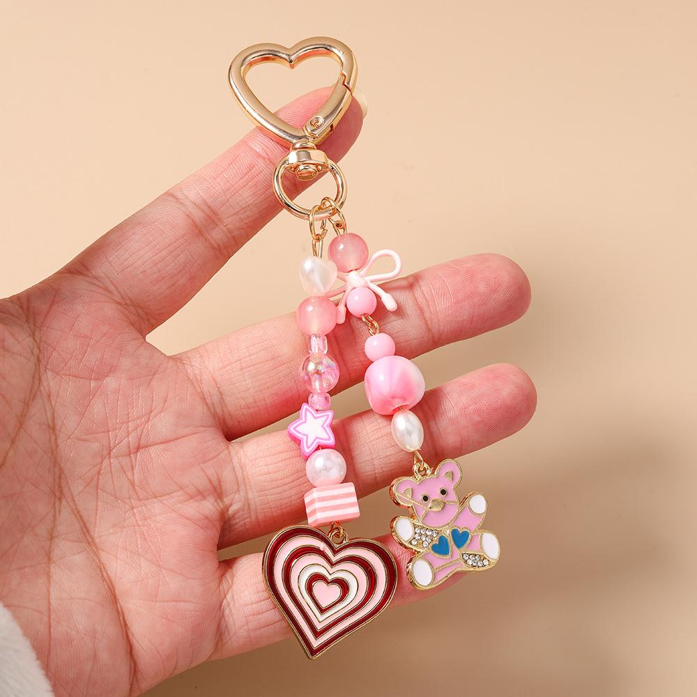 Cartoon Keychain Playful Bear Heart Keychain Beaded Key Ring Vibrant Decorative Key Chain For Key Organizer Backpack Purse
