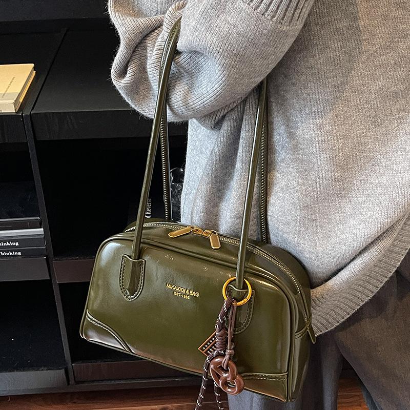 Korean Version Retro Large-capacity Tote Bag Women's 2025 Autumn New Fashion Single Shoulder Underarm Commuter Pillow Bag Women