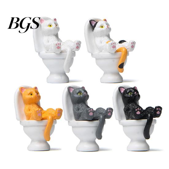 Figurine Funny Cat Spiritual Consolation PVC Vivid Animal Miniature Appearance Toilet Series Statue Party Supplies Garden