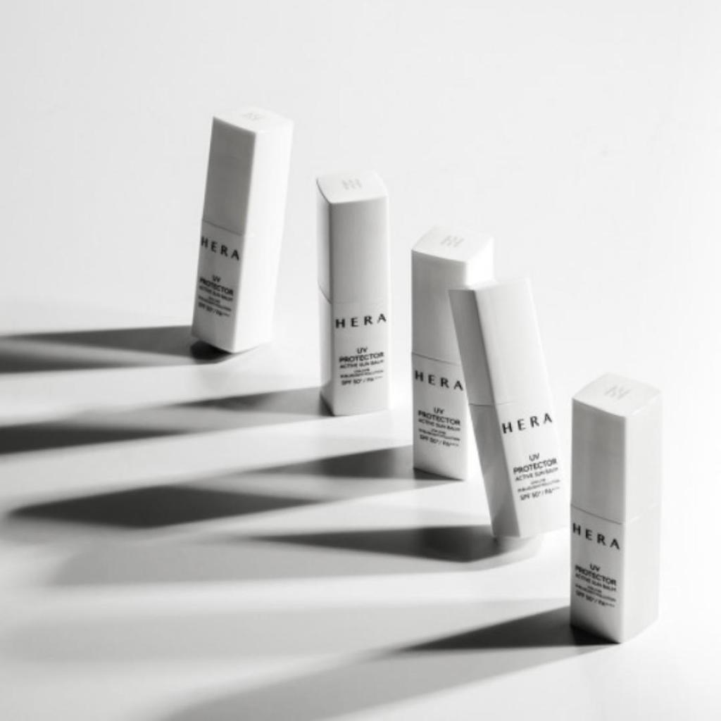 Hera UV PROTECTOR ACTIVE SUN BALM SPF50+ PA++++ | Luxusní přenosné pouzdro do kapsy / Hydratační / Elasticita / Glow / UV ochrana