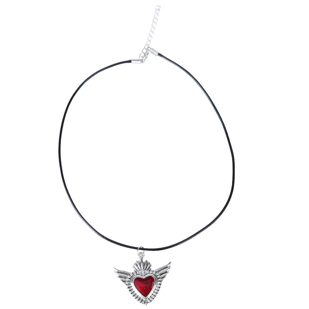 Gothic Style Sacred Heart Necklace Personalized Scared Heart Pendant Neck Chain Delicate Collarbone Chain Accessory