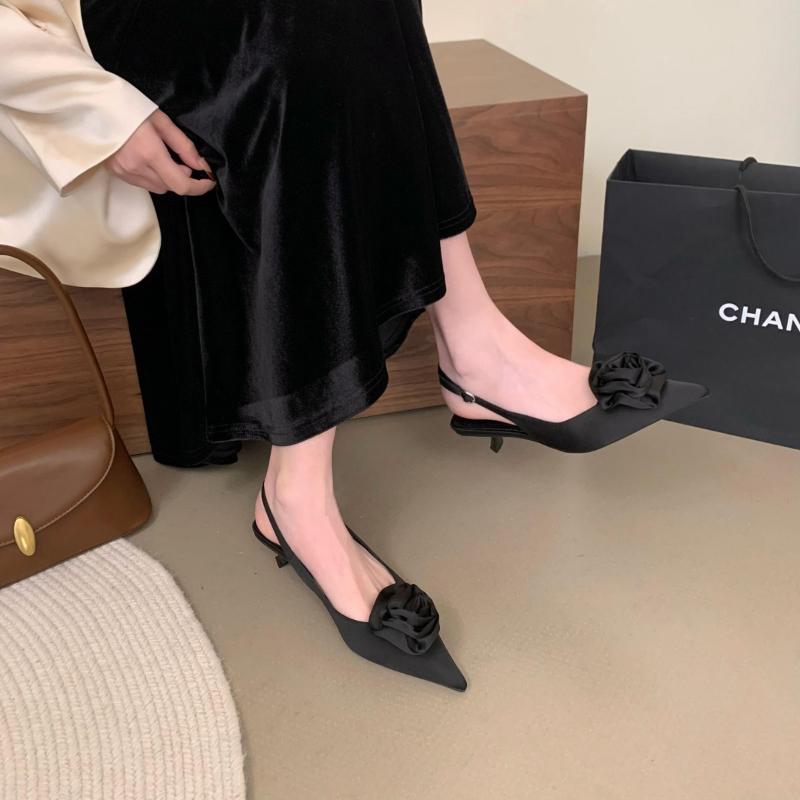 Spring and Summer French Rose Toe Sandals Womens Pointed Shallow High-heeled Shoes Slim Heels Paired with Skirts with Empty Back