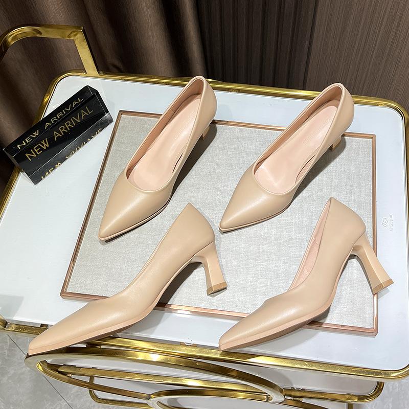 Work Shoes Women's Black Professional Temperament Long Station Soft Sole Comfortable Work Shoes Soft Leather Not Tired Feet High Heels Flight Attenda