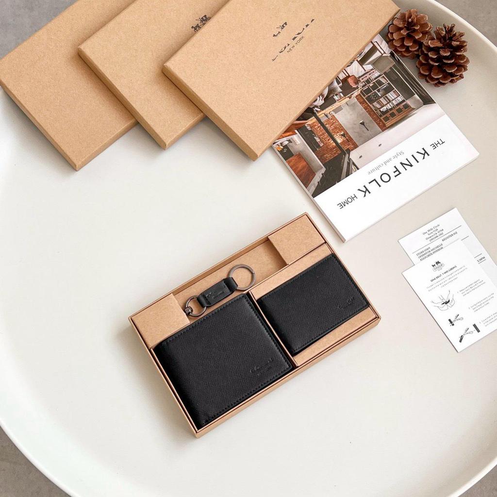 Men's Embossed Cowhide Bifold Wallet with Card Holder & Keychain