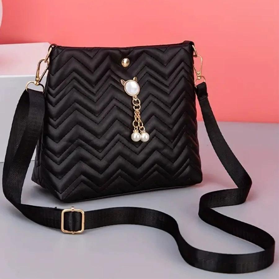 Stylish Wave Stripe Quilted Cat Pearl Pendant Decorative Simple Ladies Crossbody Bag Bag