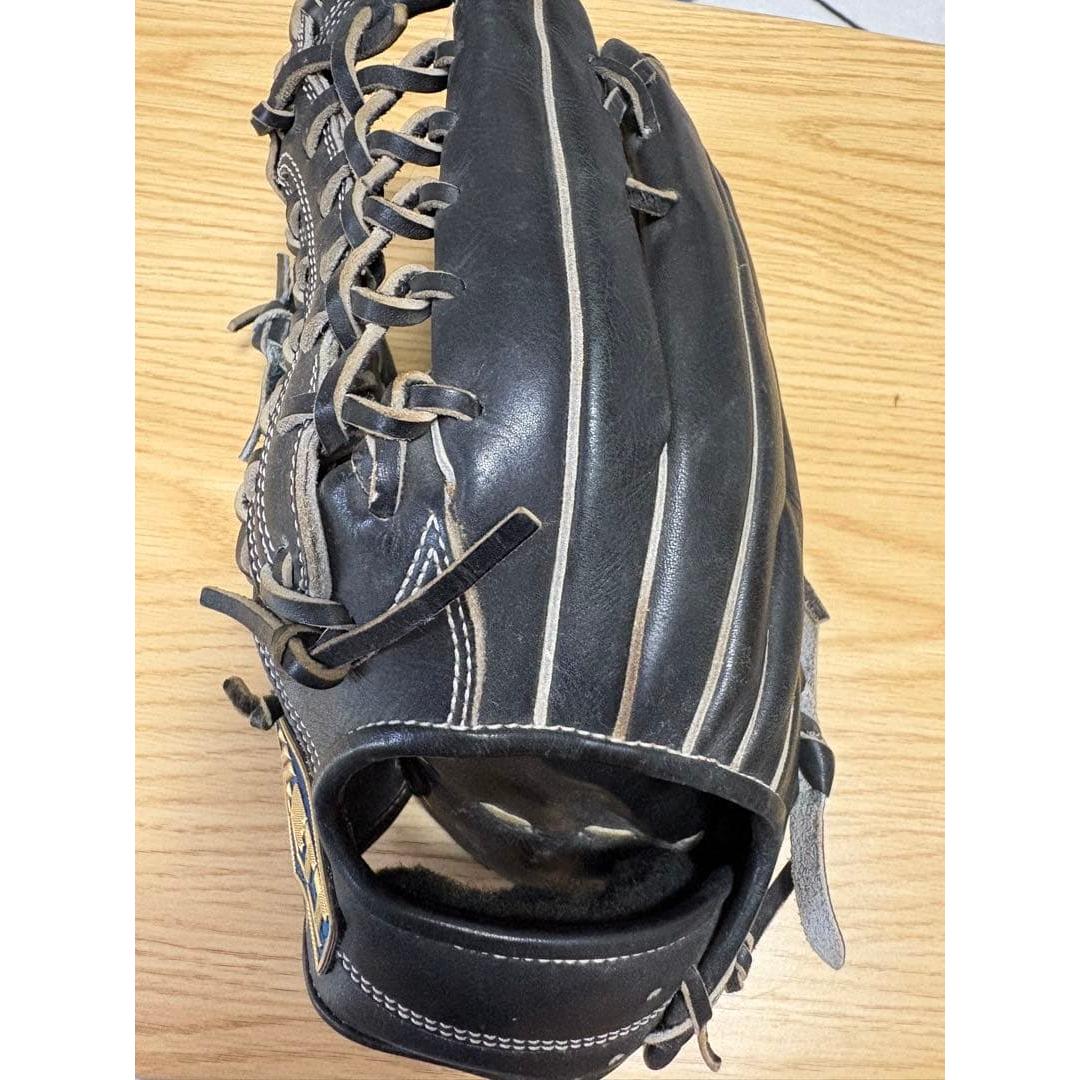 Used ZETT hard glove black