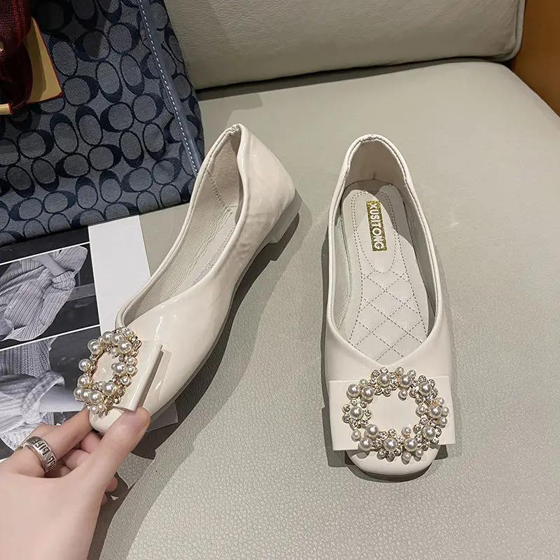 Fashion Woman Flats Slip-on Pearl Square Toe Shoes for Women Non Y2k Quick Delivery Summer 2025 Chic Point Elegant Dress Vacation Trend