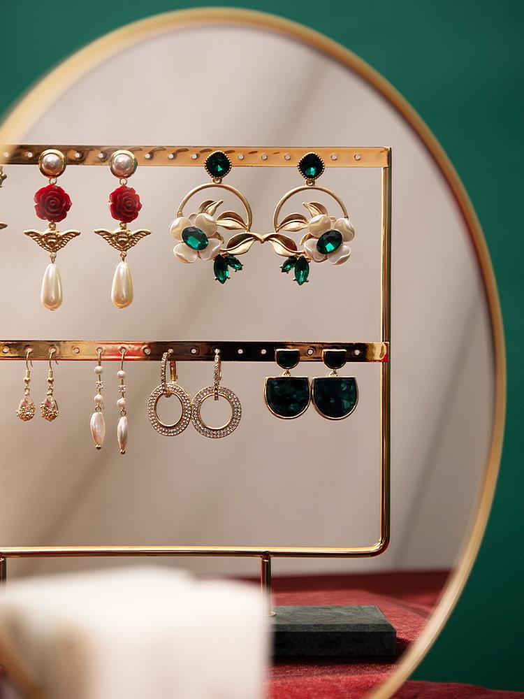 Earring Display Stand: Vertical Light Luxury Jewelry Organizer for Women's Home