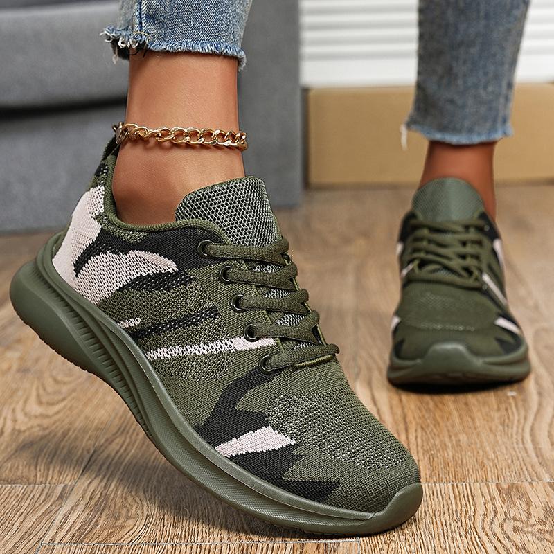 

Couple shoes Outdoor tooling shoes Rubber wear-resistant non-slip fly-woven mesh shoes 44