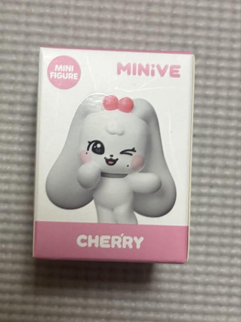 [USED] IVE MINIVE Wonyoung Pop-up Mini Figure