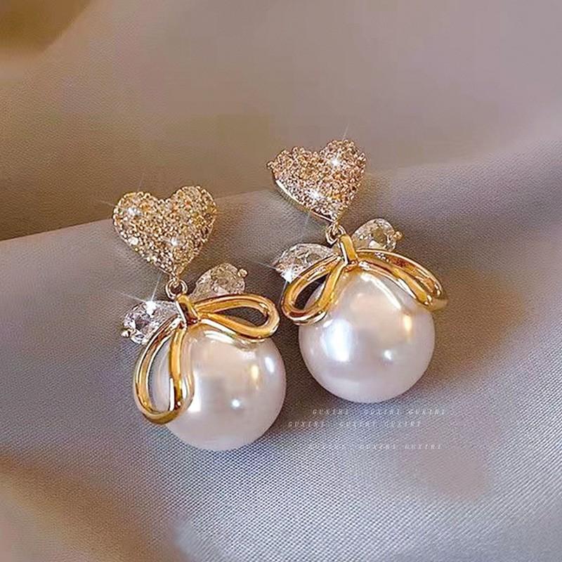 Minimalist Pearl Stud Earrings Women 2026 Fashion Geometric Design Stainless Steel Hypoallergenic