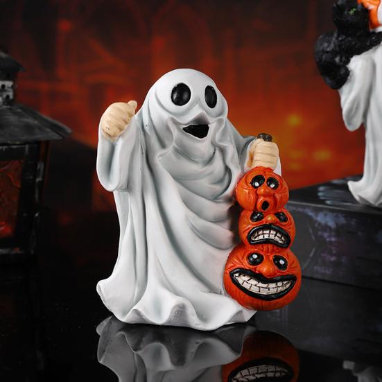 Halloween Ornament Ghost Hold Pumpkin Shape Statue Indoor Outdoor Display Statue Farmhouse Style Halloween Decoration