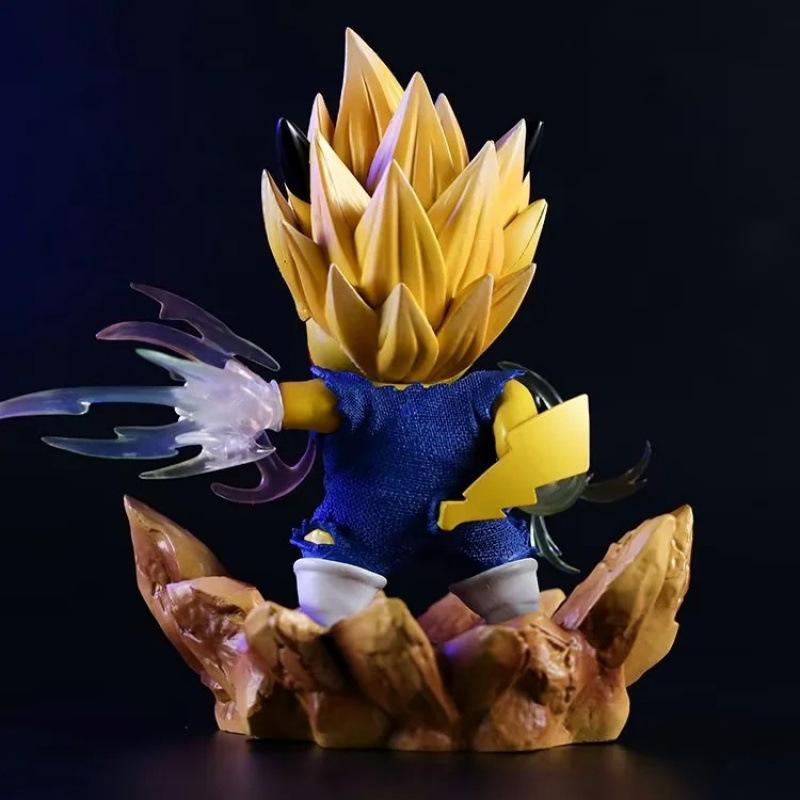 Anime Dragon Ball, Bikachu COS demonized Vegeta figure desktop car chassis ornament super Saiyan