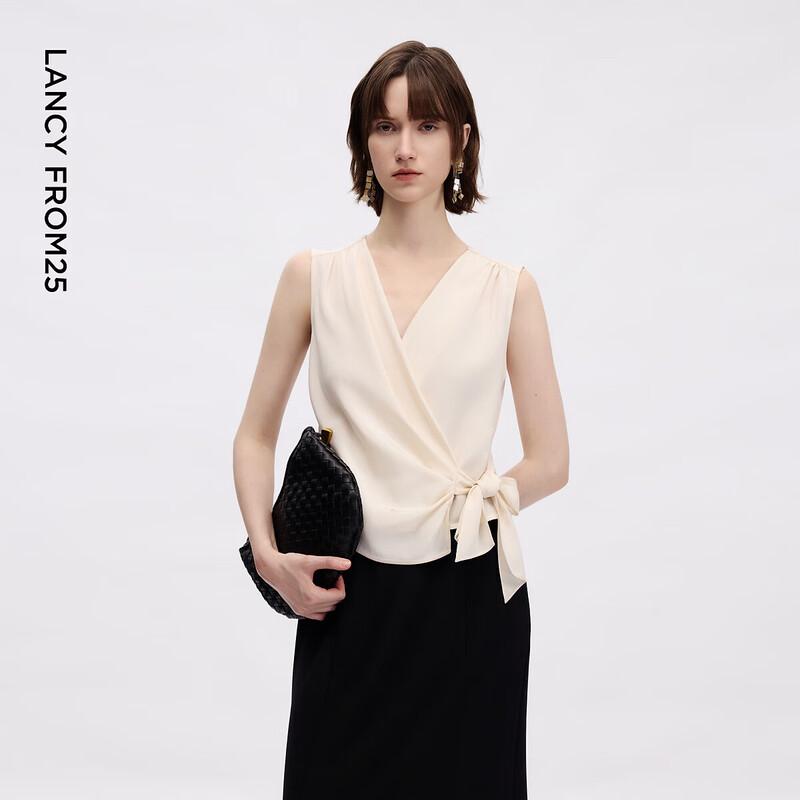Langzi 25 Sleeveless V-Neck Commuter Blouse