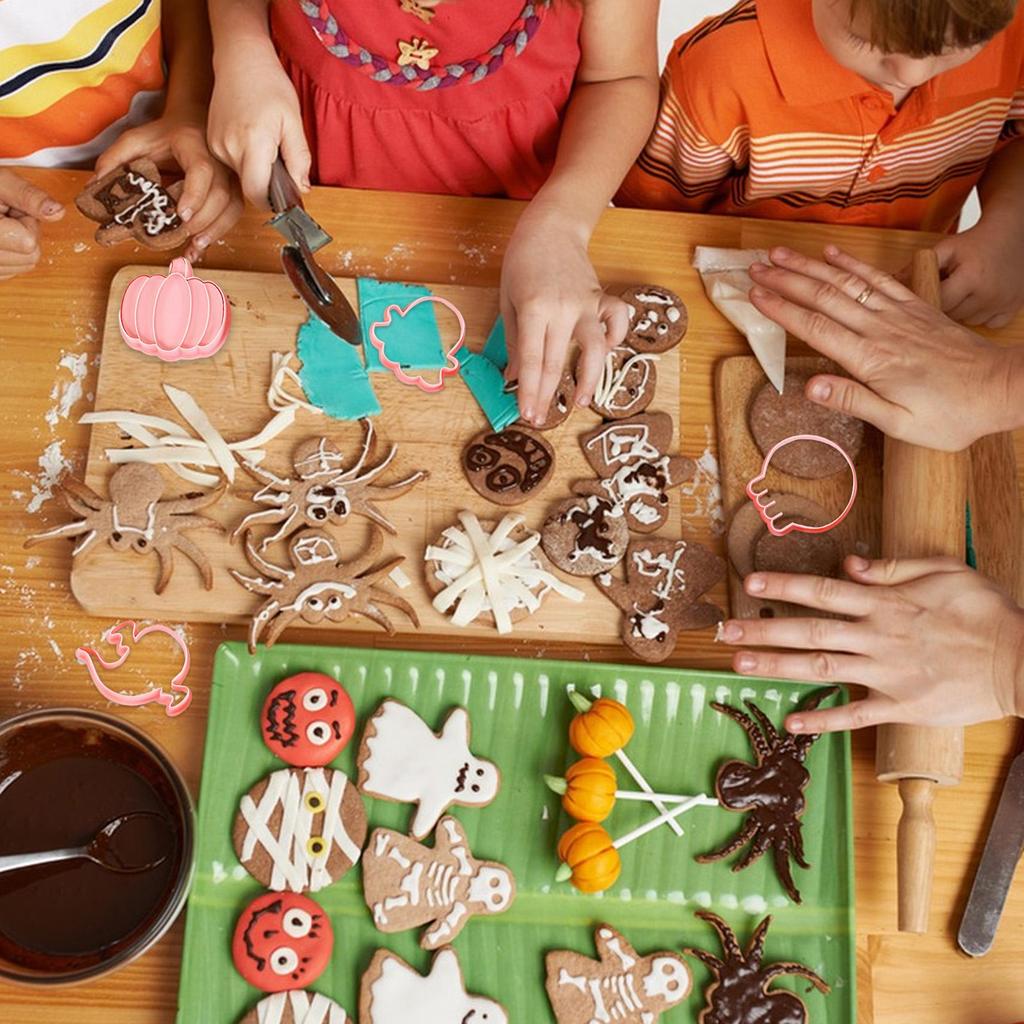 30 Pieces Cartoon Halloween Cookie Molds Large Pumpkin Ghost Skull Cookie Baking Tool Safe Gadget Supplies Decorating Tools