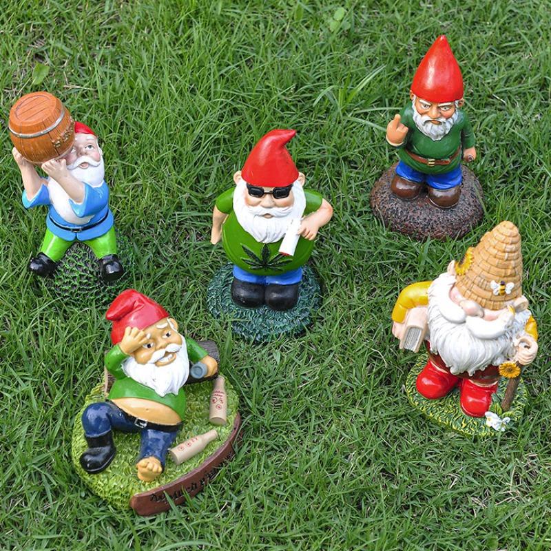 1pc Garden Decoration Outdoor Cartoon Gnome Vertical Middle Finger Resin Crafts Statues Decorations Gifts Yard Garden Ornaments