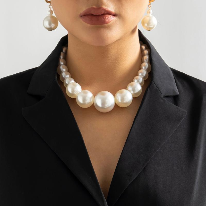 Women Big Imitation Pearl Choker Necklace and 3Pcs Set White Pearl Beaded Earrings for Valentine Night