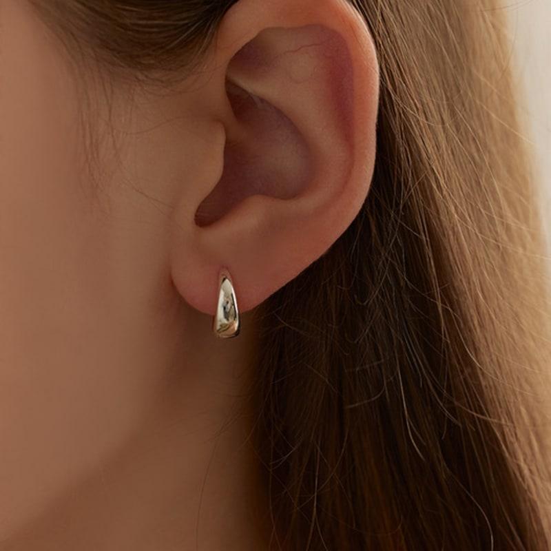 Lewe Oval corn hoop earring