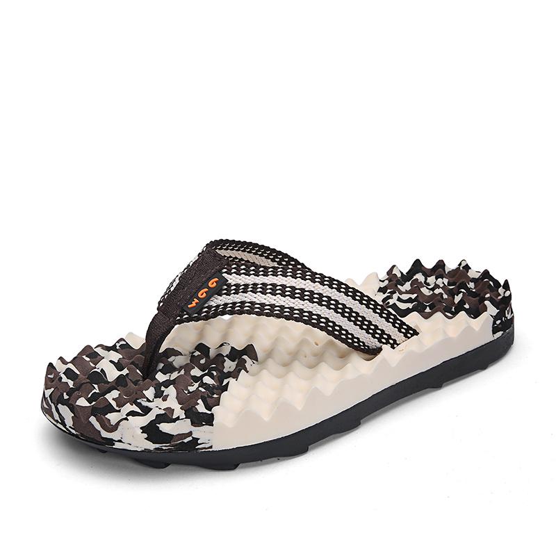 Men's Massage Flip Flops Summer Oudoor Beach Shoes Fashion Light Non Slip Bathroom EVA Slides Shoes for Men Soft Sole Slippers