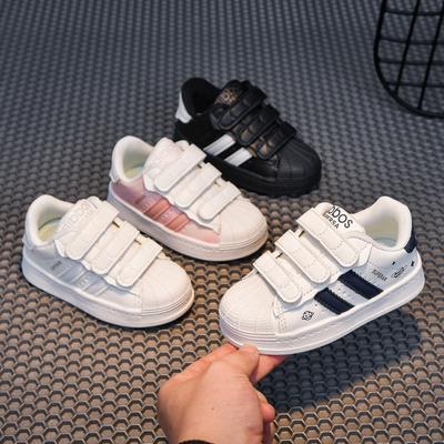 Adidași casual și pantofi albi pentru copii, Adidași casual cu vârf de scoică și pantofi sport pentru băieți, Încălțăminte versatilă cu talpă moale pentru copii mici și fete.