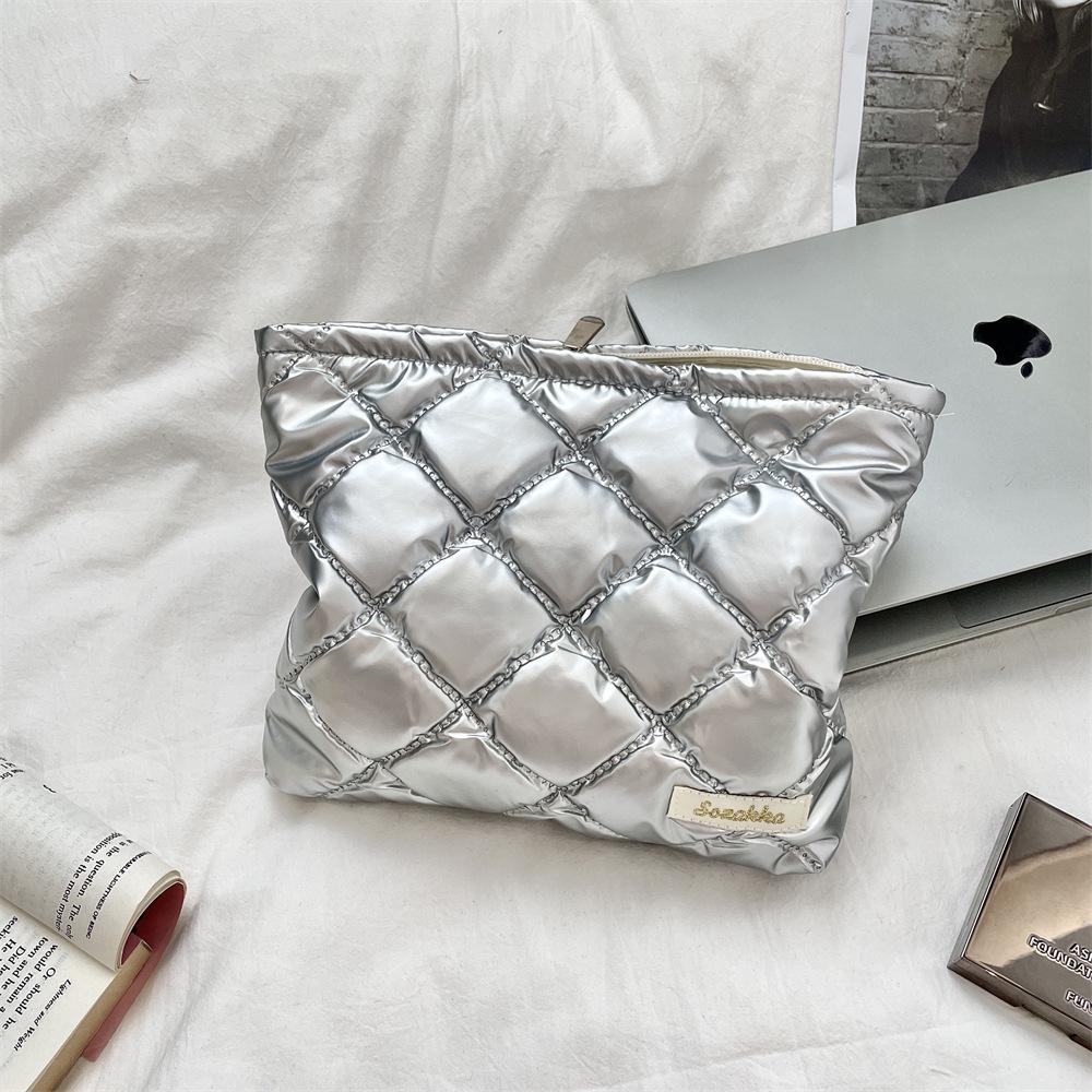 Gesteppte Herz-Handtasche im koreanischen Stil: Multifunktionales Make-up-, Hautpflege- & Münzportemonnaie