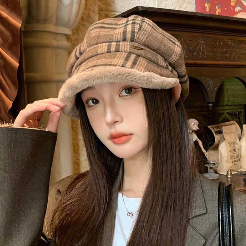 Sweet and Versatile Checked Bristled Beret for Women In Autumn and Winter Casual Plus Velvet Thickened Octagonal Hat Cold and Warm Painter Hat