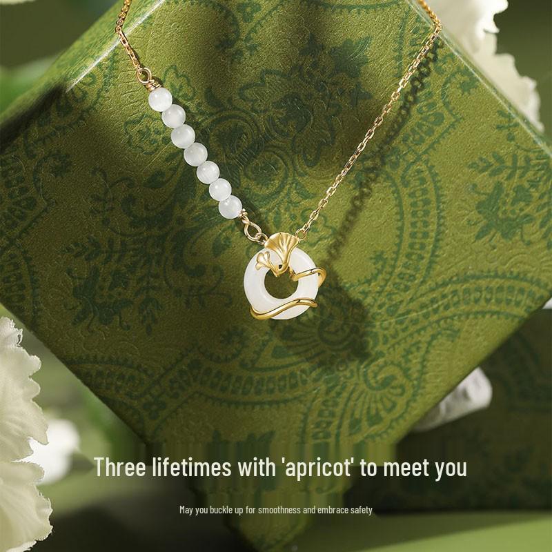 

2023 Women s Ginkgo Leaf Clavicle Necklace - Light Luxury Style